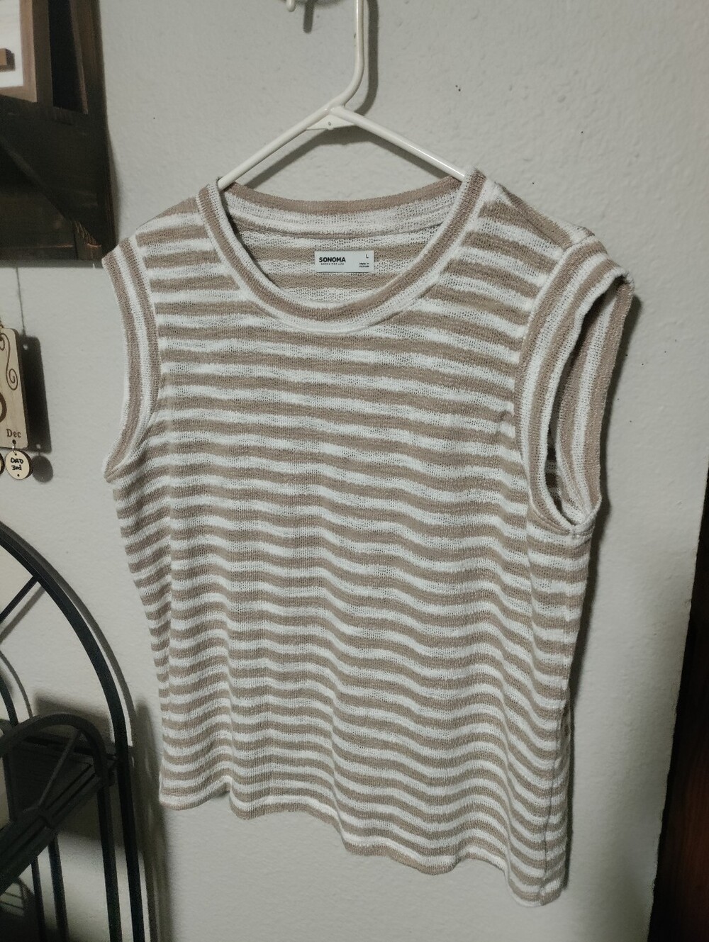 Sonoma Sleeveless Top Size Large
